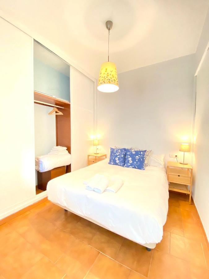 Comfortable Studio Old Town, Parking Optional Sevilha Exterior foto