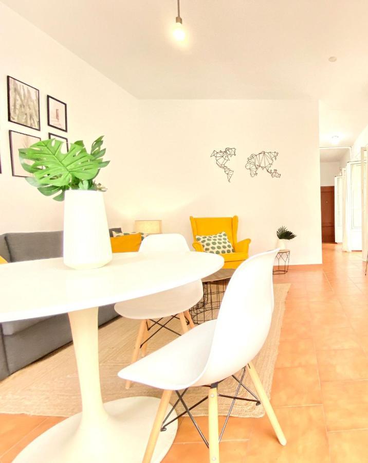 Comfortable Studio Old Town, Parking Optional Sevilha Exterior foto