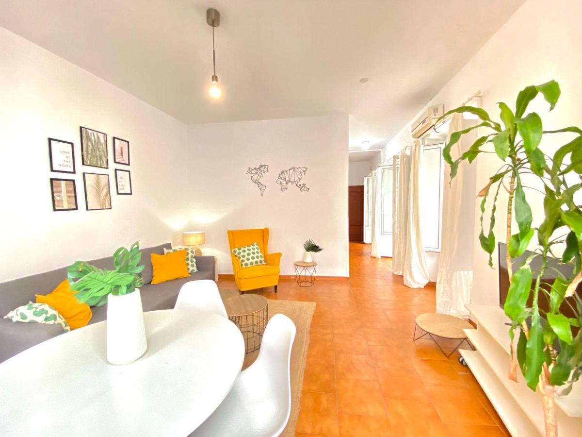 Comfortable Studio Old Town, Parking Optional Sevilha Exterior foto