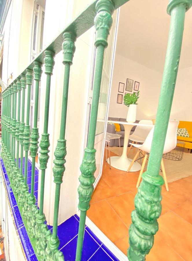 Comfortable Studio Old Town, Parking Optional Sevilha Exterior foto
